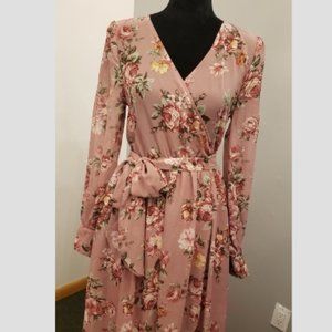 Beautiful Pink Floral Long Sleeve Maxi Style Dress